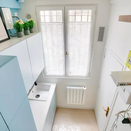 Studette Renovee Au Coeur Du Marais Apartment Paris