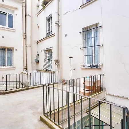Studette Renovee Au Coeur Du Marais * Paris